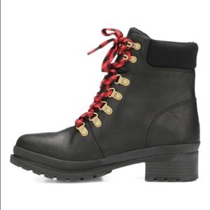 Combat Lug Sole Boots in 5.5, Black